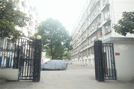 明湖中学附近秀水佳苑3室2厅1卫86万114m2精装修出售